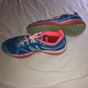 Running shoes