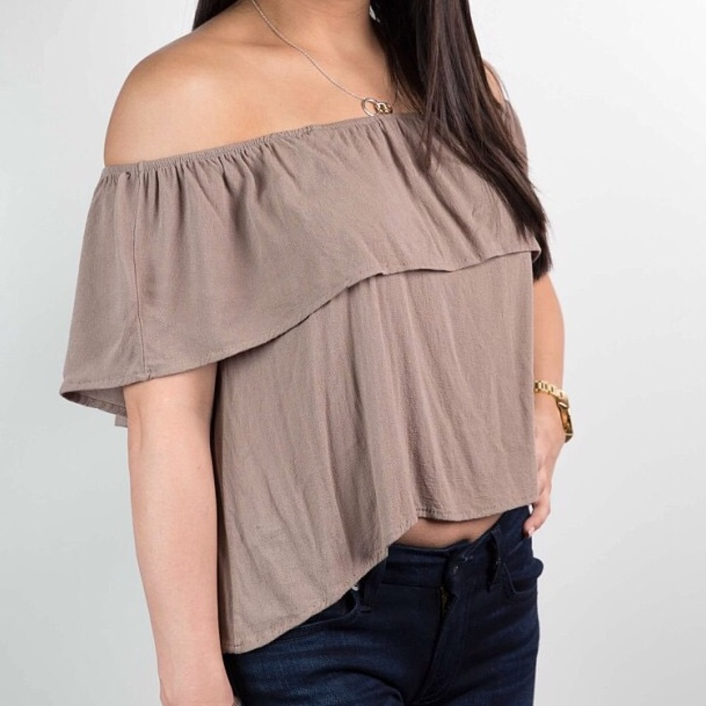 NWT OFF THE SHOULDER TOP BY HONEY PUNCH
