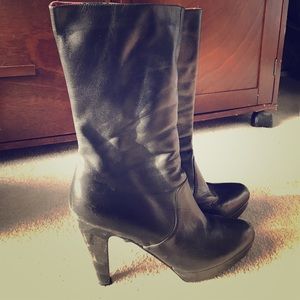 Colin Stuart size 8 Black Boots