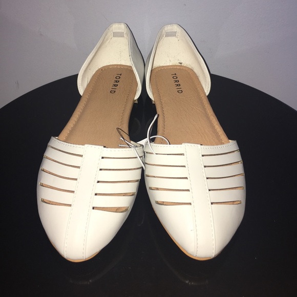 Torrid Ivory Strappy D'Orsay Flats - Picture 4 of 8