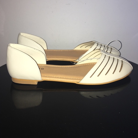 Torrid Ivory Strappy D'Orsay Flats - Picture 5 of 8