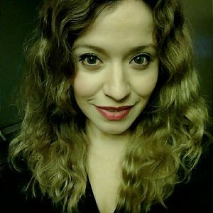 Meet your Posher, Mayra