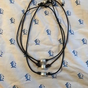 Pearl choker necklace