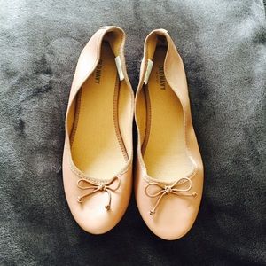 NEW ✨ Nude ballet flats