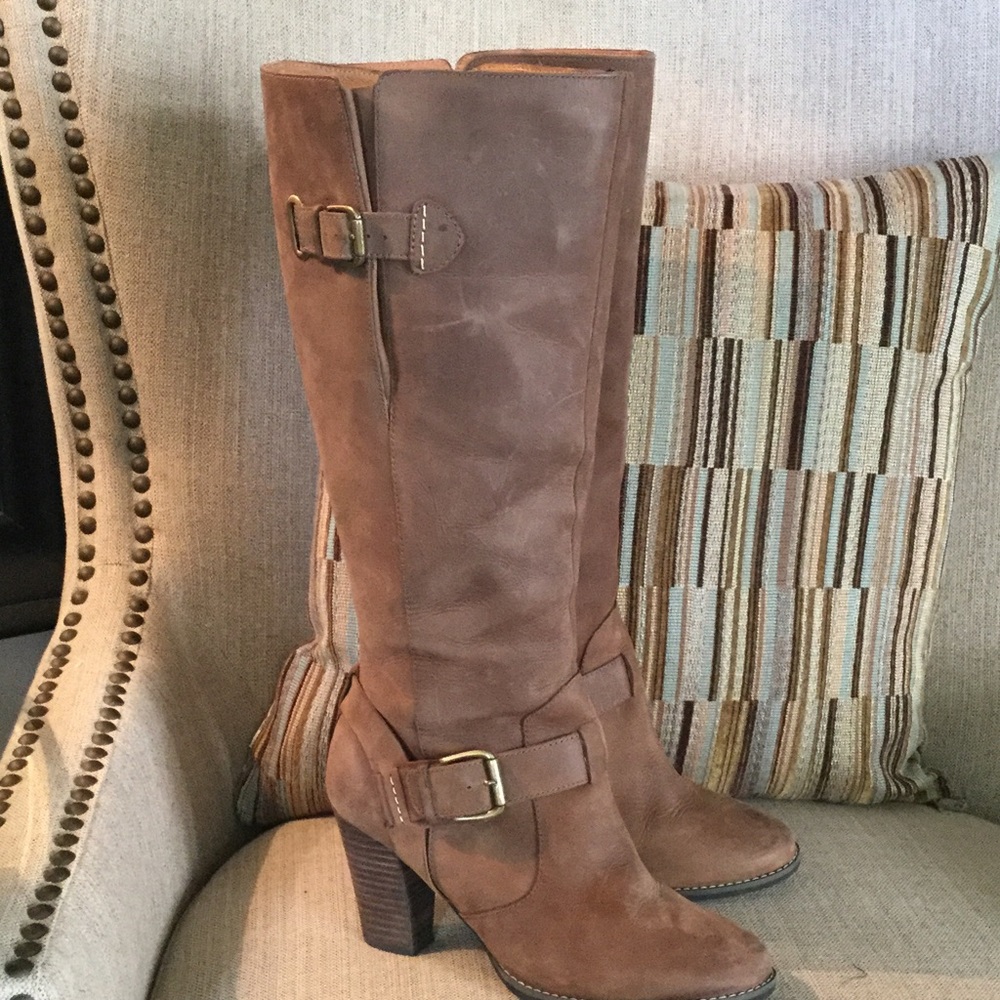 CLARKS ULTRA SEXY RIDING BOOTS!