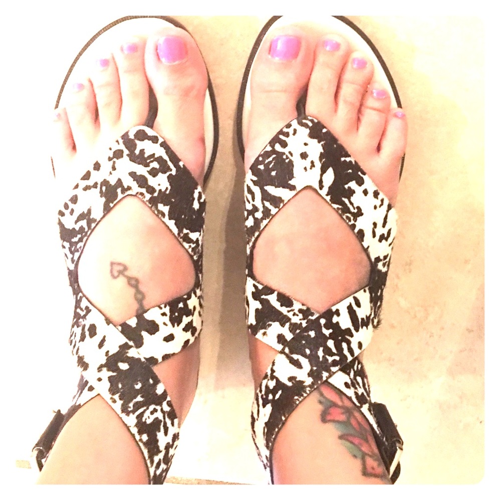 **SALE**Donald J Pliner Lola Calf Hair Sandal