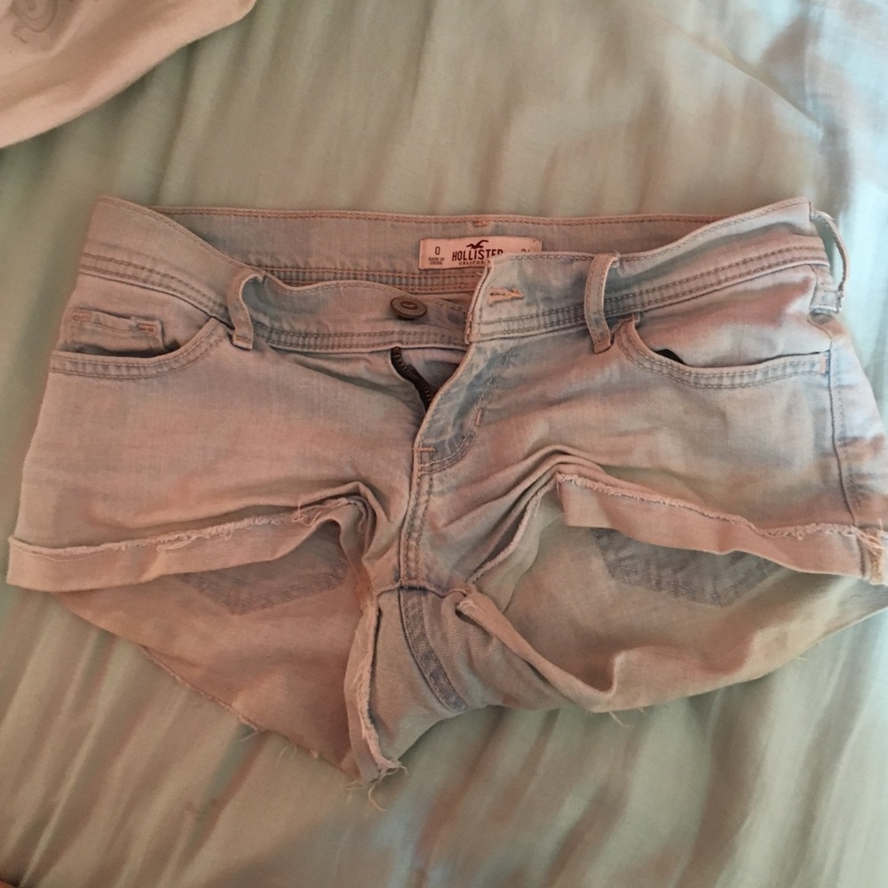 Hollister Light Wash Short Short Jean