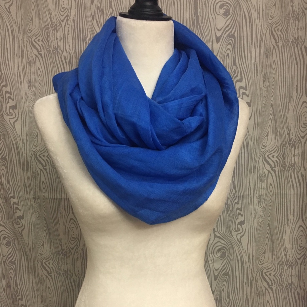 Calvin Klein blue infinity scarf