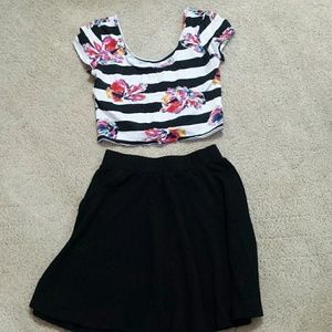 TOP ONLY! Xhilaration crop top