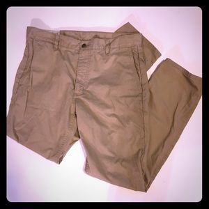 Levi Strauss - Slim Fit Khakis