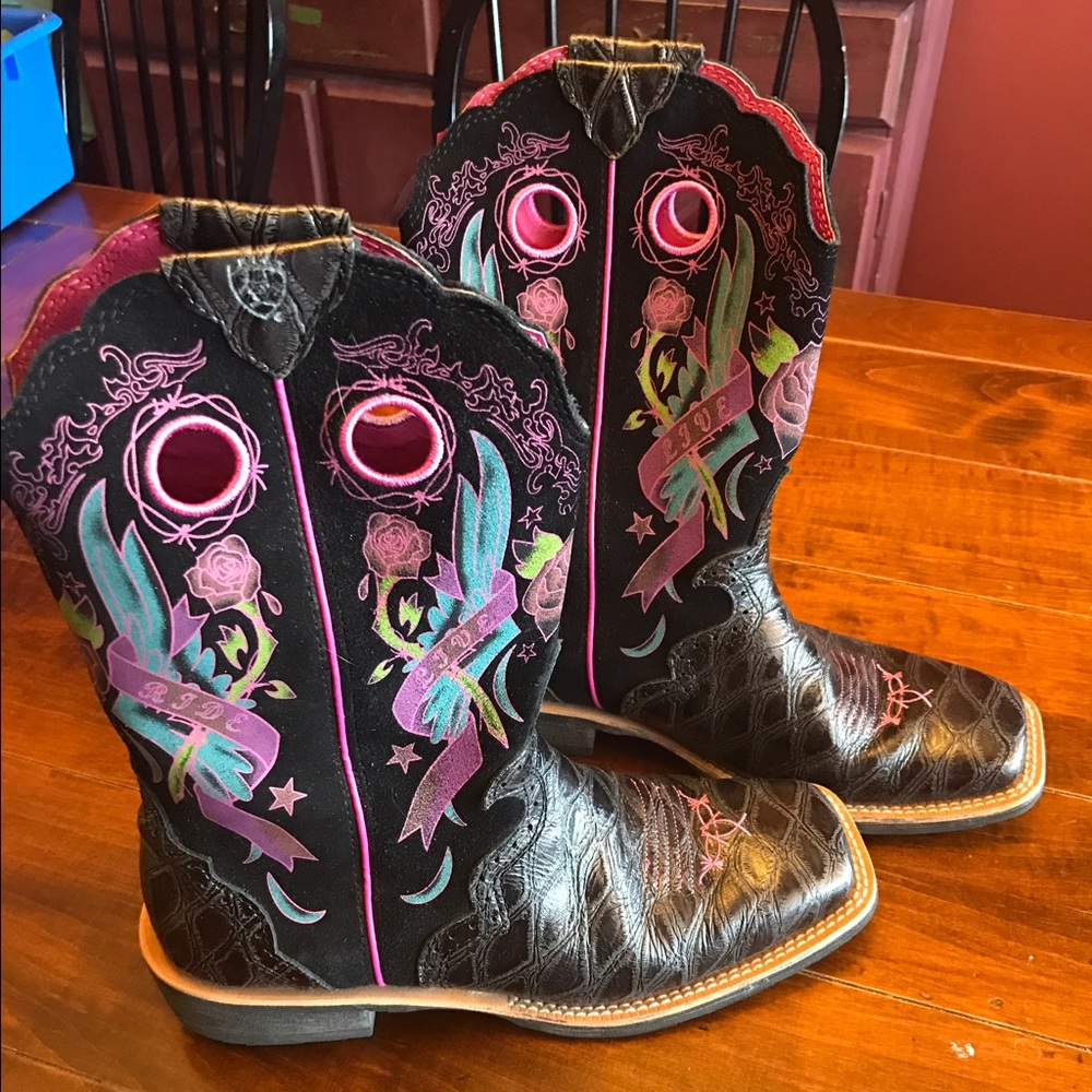 Women's Ariat boots