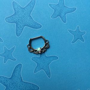 ✨Faux Opal Laced Septum Clicker✨