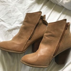 American Eagle Booties