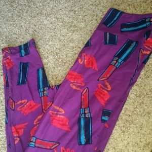 OS LuLaRoe leggings Lipstick Print