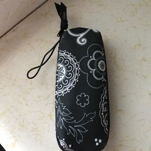 Thirty One Umbrella With Zipper Pouch!