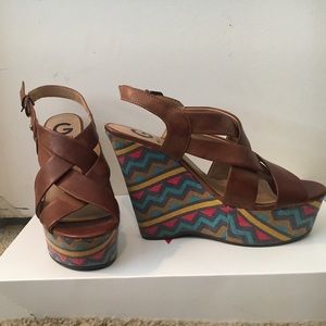 Guess wedges