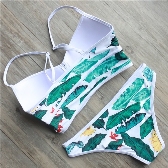 Snow storm flash sale!!! leaf bikini - Picture 2 of 5