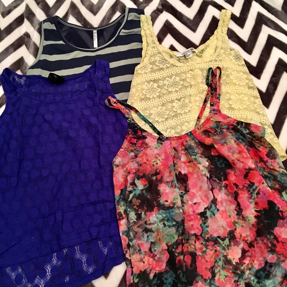 Sheer Tank Lot! 🎉