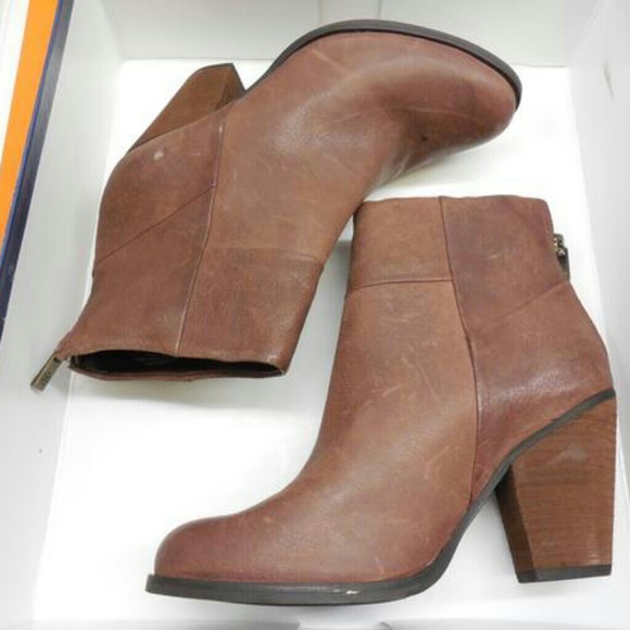 arturo chiang ankle boots