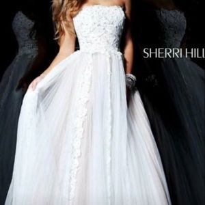 NWOT Sherri Hill prom dress
