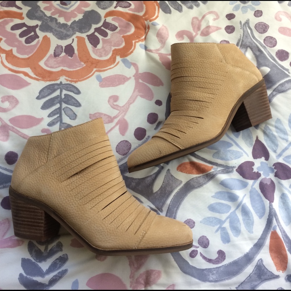 Lucky Brand booties