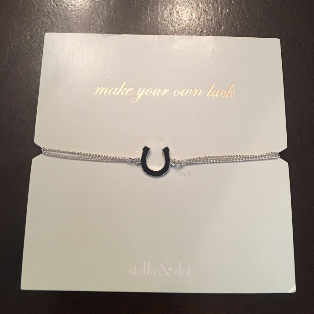 Adjustable bracelet