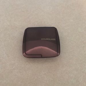 Hourglass Ambient Lighting Powder, barely used