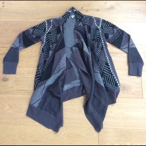 Black & White Geometric Wrap Cardigan