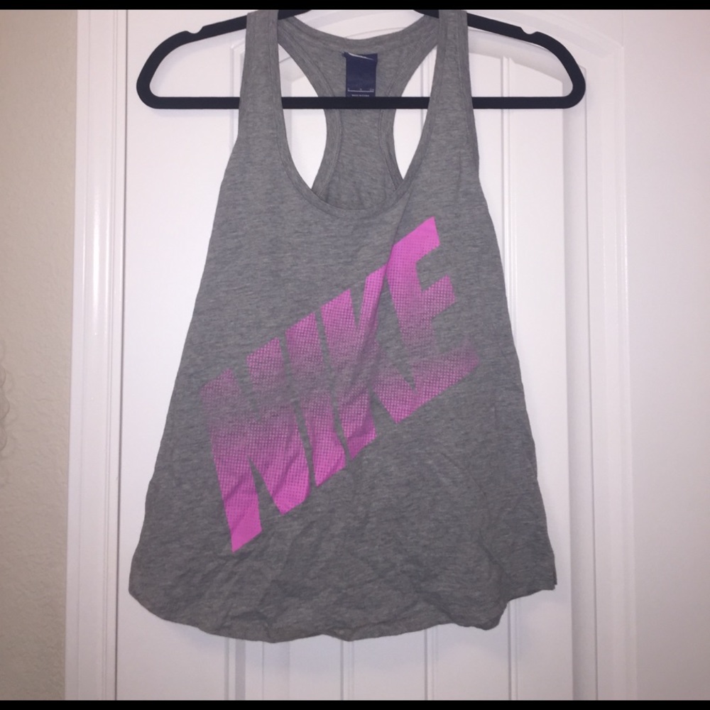 Nike top