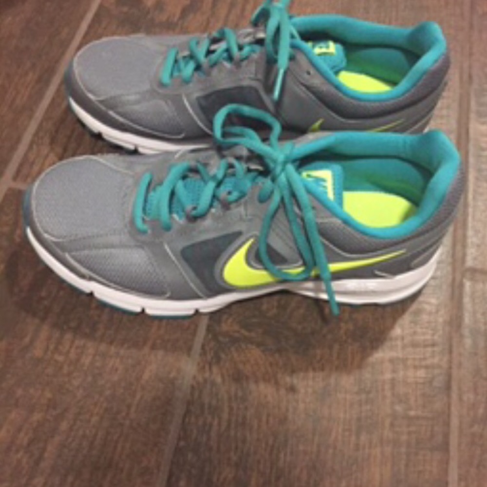 Nike Air Relentless 3 running shoes