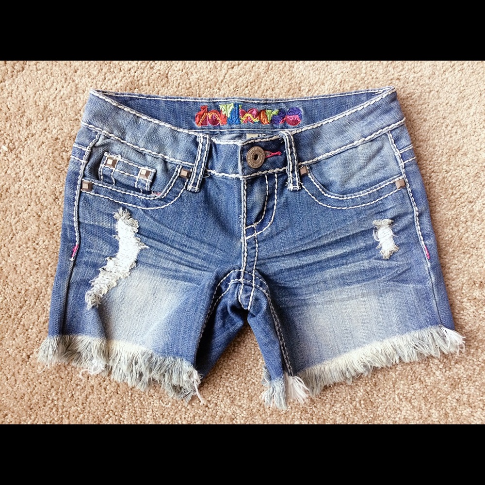 Cute short size 0.