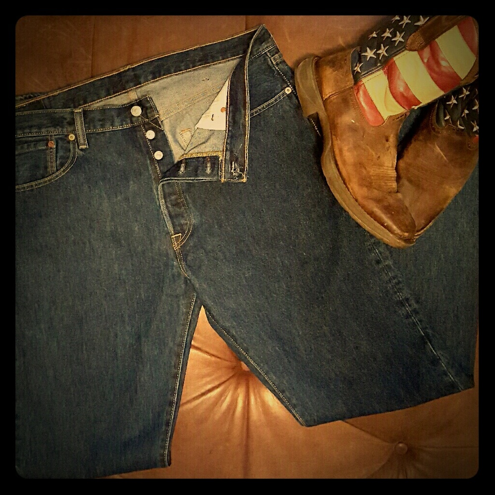 Men's Levi jeans, 501 original button fly. 36X34