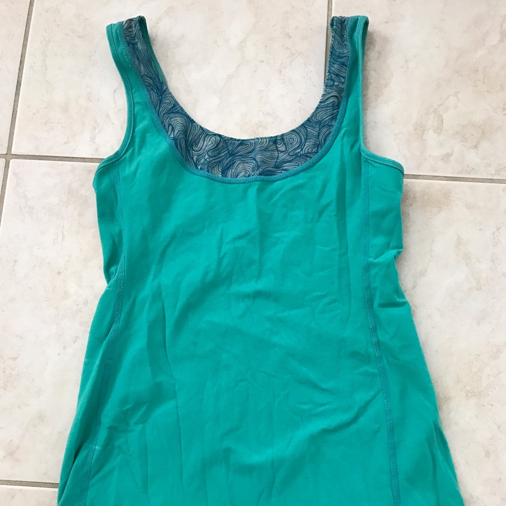 Lulu lemon authentic tank size 6
