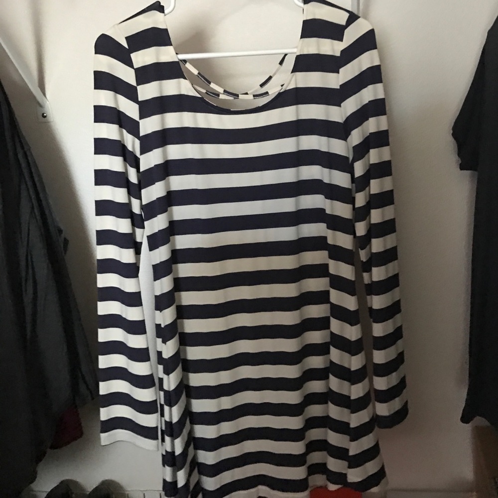 Cream/navy stripped dress
