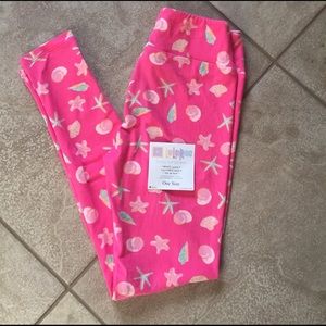 NWT Lularoe OS Starfish Shell Leggings