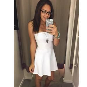 Meet your Posher, Dominique