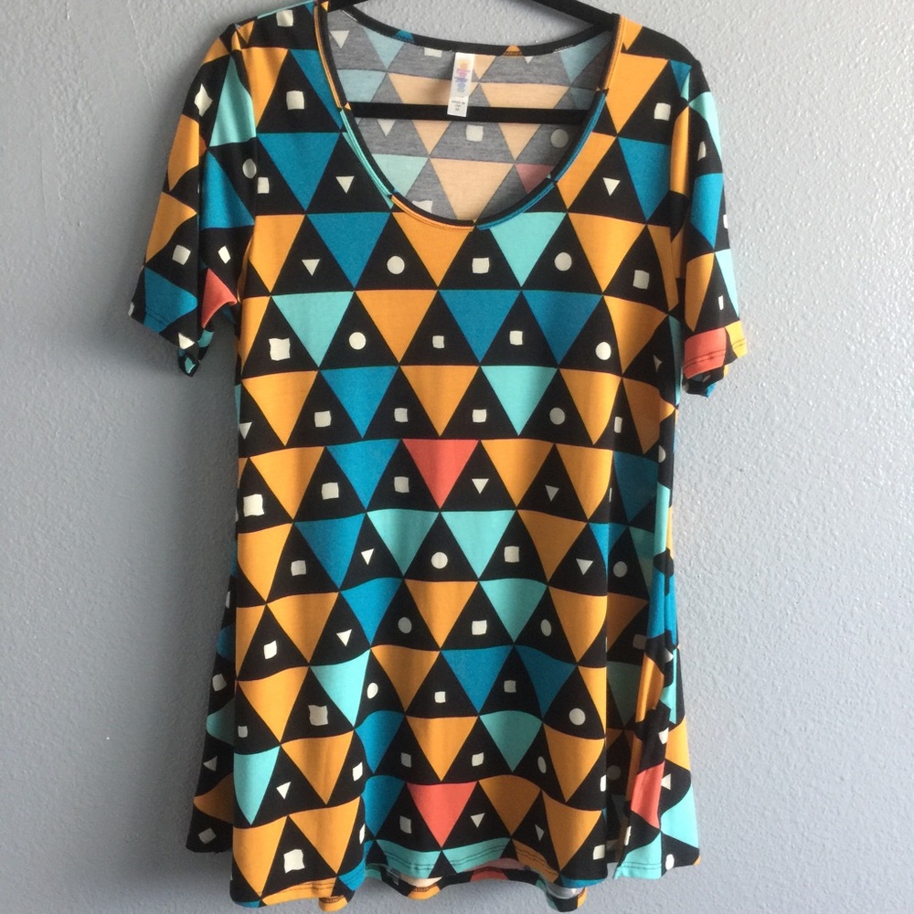 EUC Medium LulaRoe Perfect T