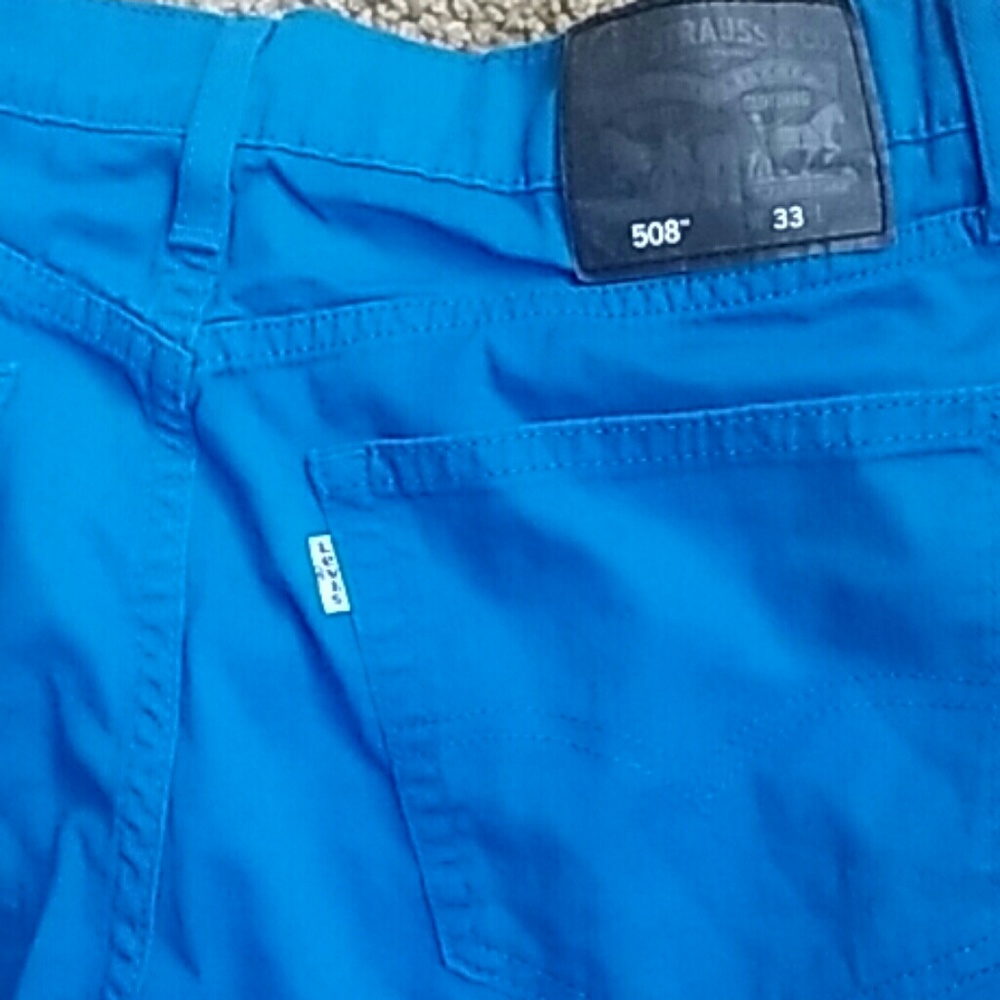Levis