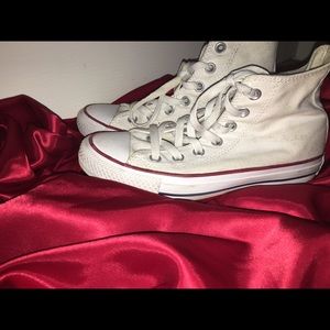 White converse 🌹