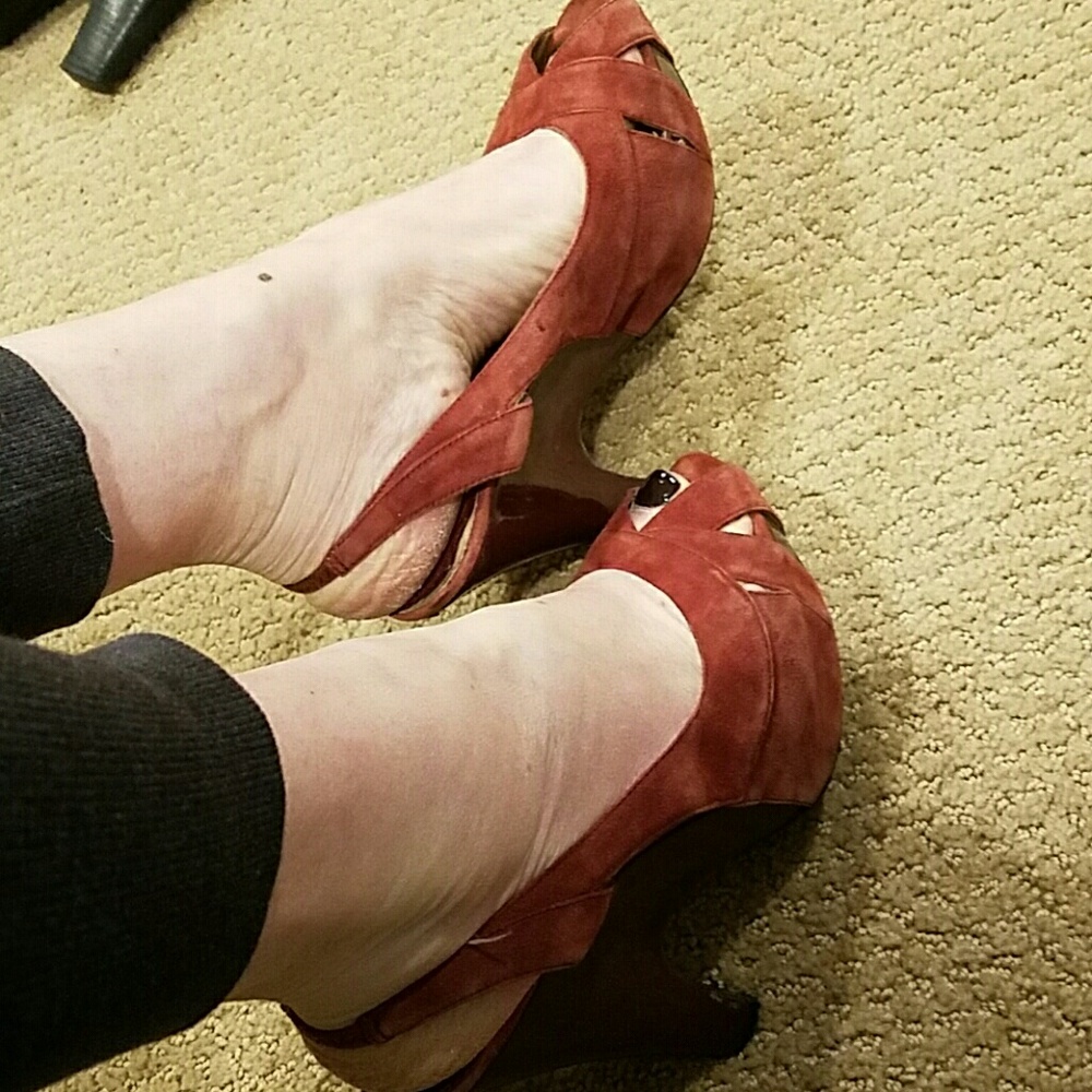 Swade Wedges with Conformable Hill