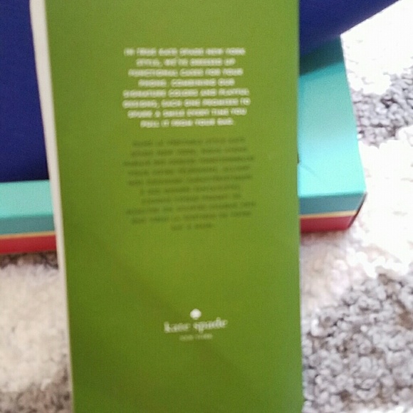 kate spade wristlet - Picture 3 of 3