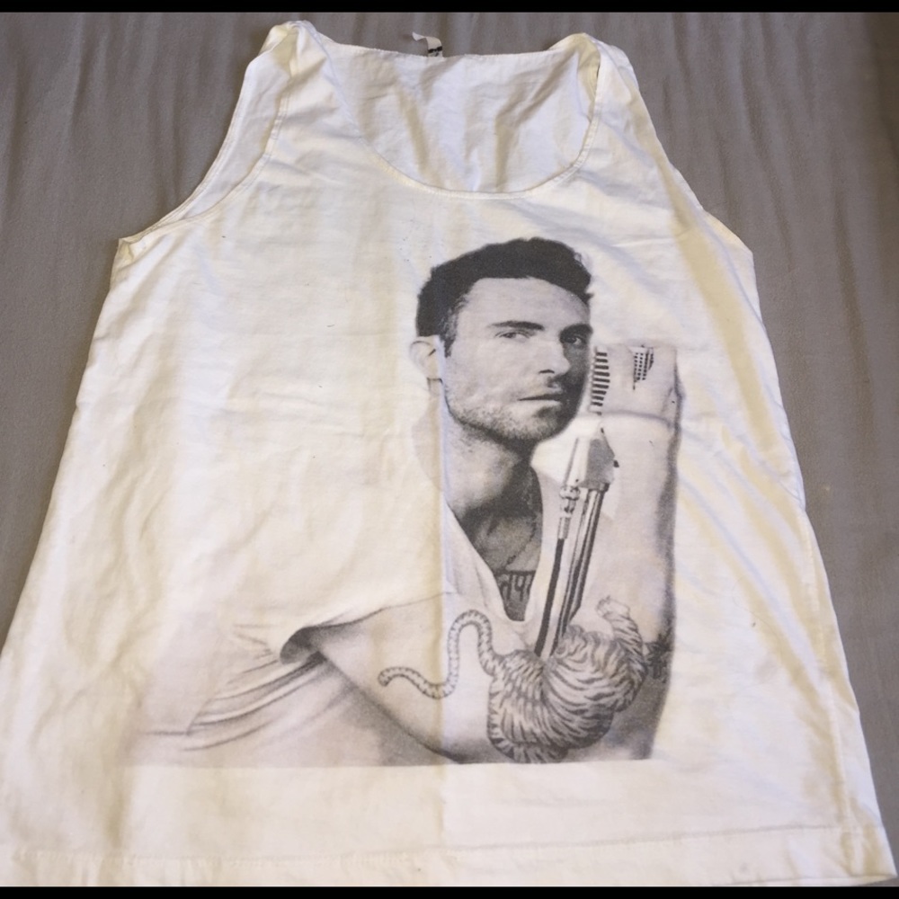 Adam Levine tank top!