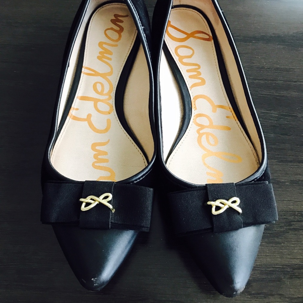 Sam Edelman Lizzy black suede flats