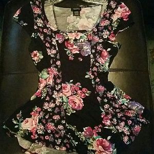 Flowered Short Sleeve Peplum Top