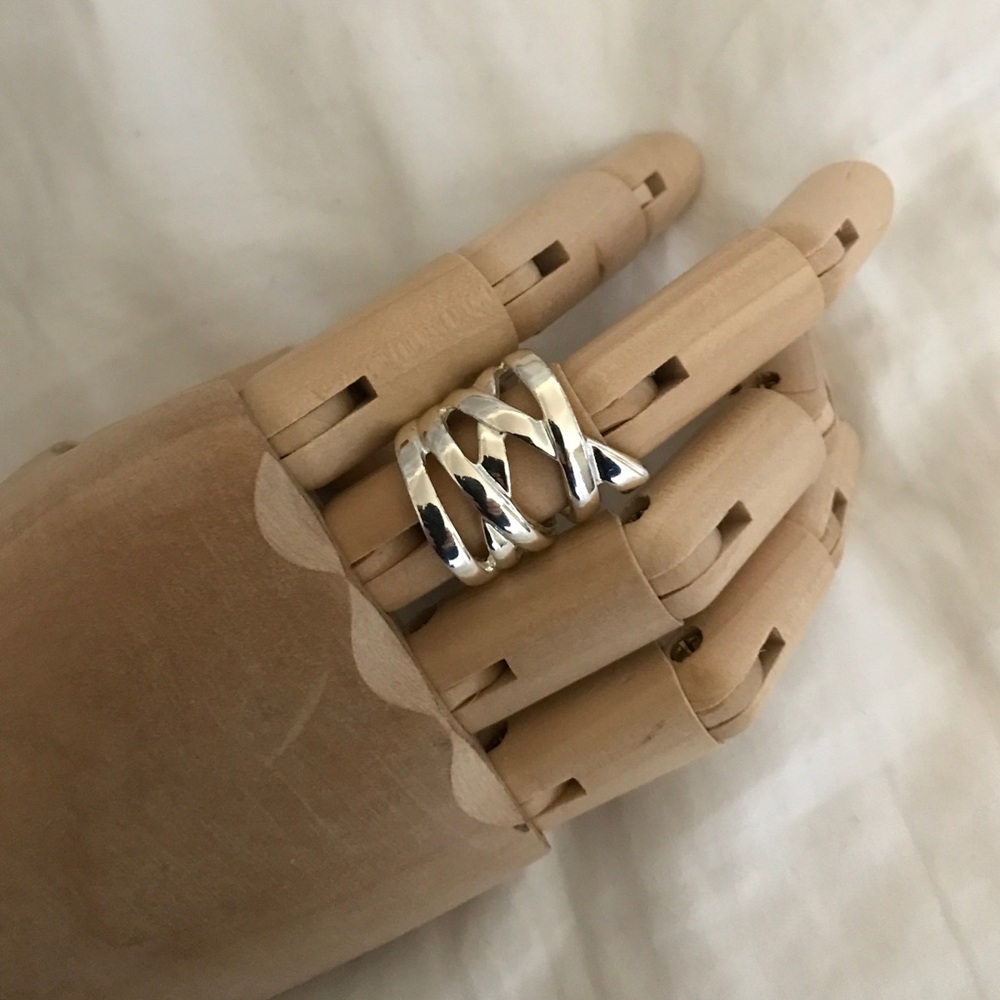 Silver ring - Picture 2 of 2