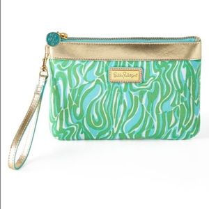 New Lily Pulitzer Wanderlust wristlet