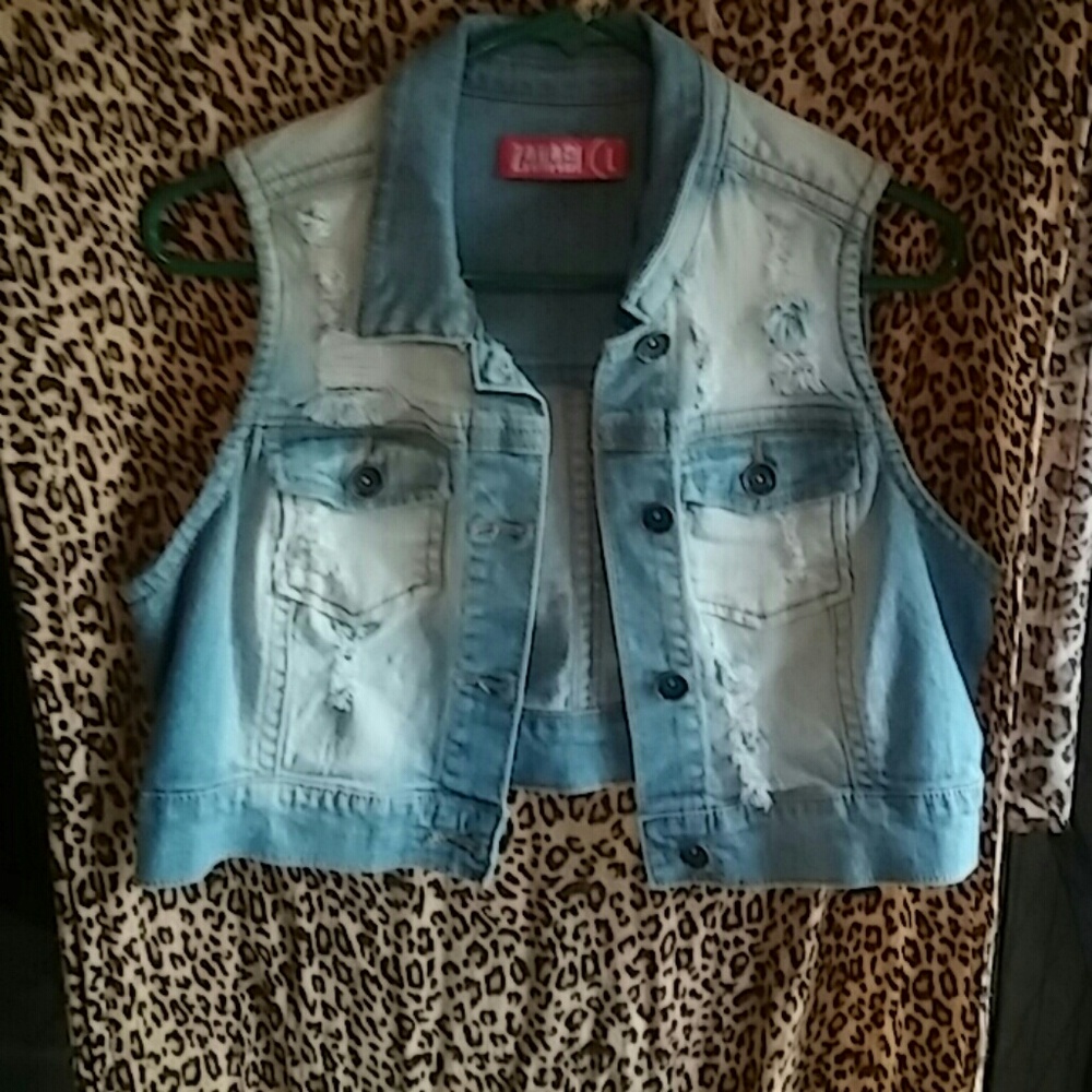 Crop Distressed Acid Washed Denim Vest
