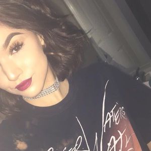 Meet your Posher, Chloe