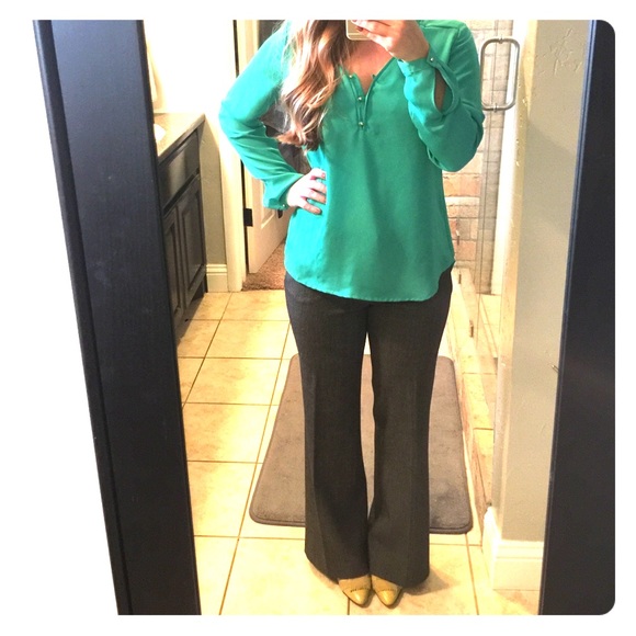 Lauren Conrad Blouse π - Picture 2 of 4