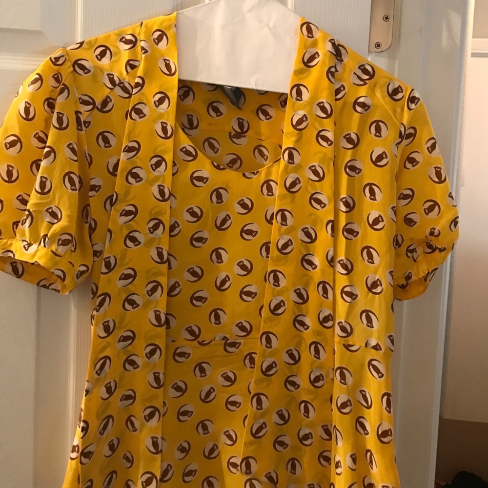 Owl blouse with tie neck